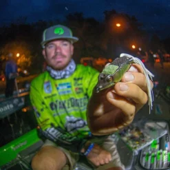 Abu Garcia Adrian Avenas Fantasista Premier / REVO4 Rocket LH Frog Casting Combo -Marine Equipment & Accessories Sales Store adrian avenas abu garcia fnpc73 7 revo4 rocket l frog casting combo 05522.1651242879