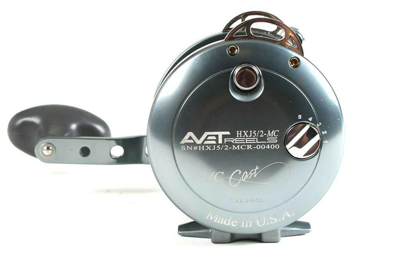 Avet Reels Avet HXJ 5/2 MC Two Speed Lever Drag Casting Reel Gunmetal 2 Avet Reels Avet HXJ 5/2 MC Two Speed Lever Drag Casting Reel Gunmetal - Image 2